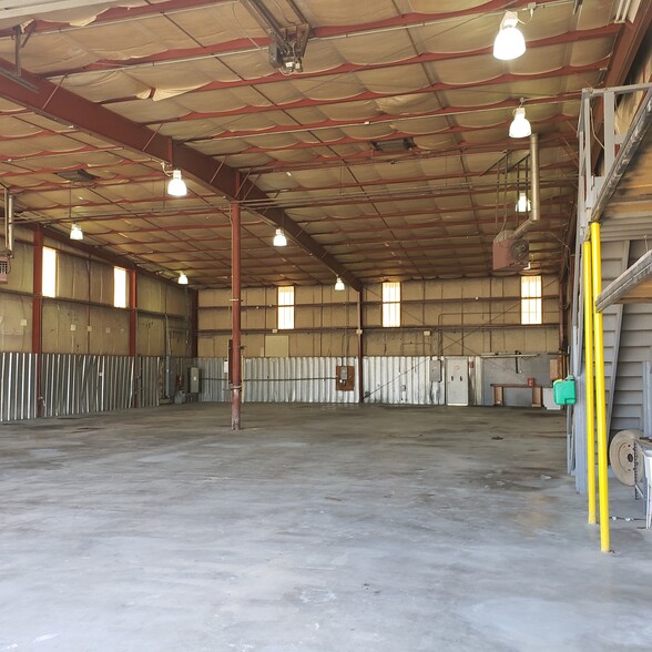 Primary Photo Of 480 Highland Ave, Green River Warehouse For Lease