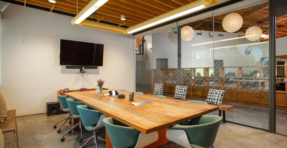 More Photos Of 8870 Washington Blvd, Culver City Loft Creative Space For Sale