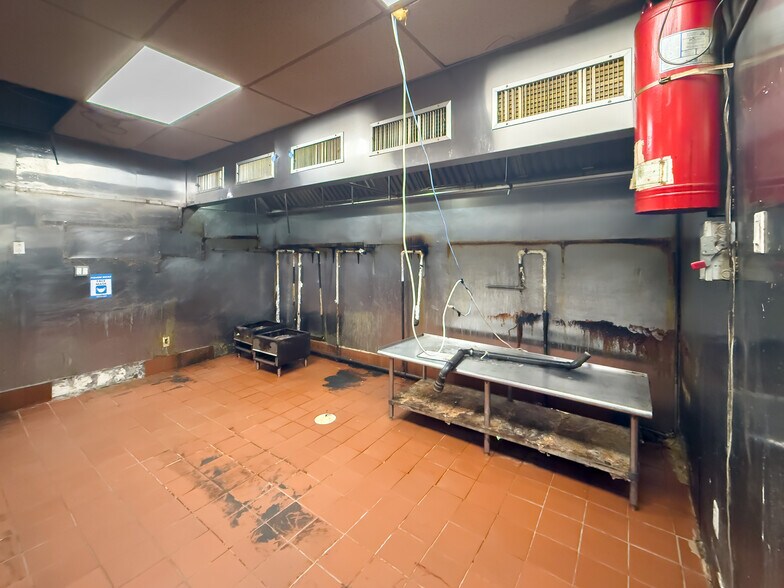 More Photos Of 258 Dekalb Ave, Brooklyn Apartments For Lease