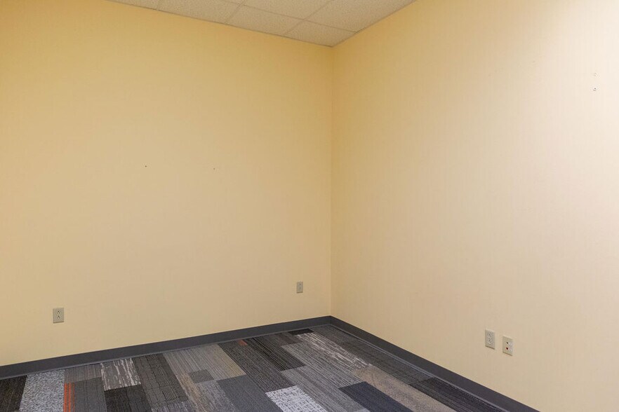 More Photos Of 7501 Penn Ave, Pittsburgh Freestanding For Lease