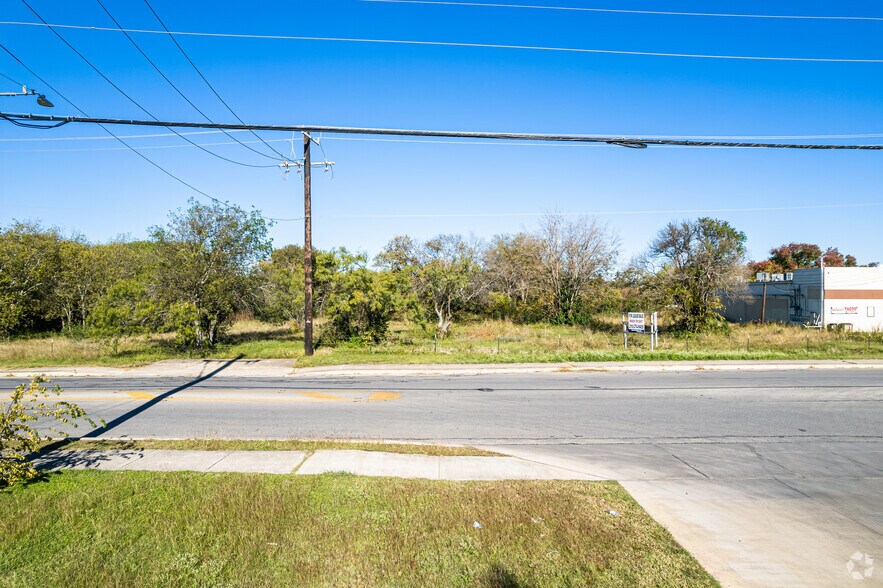 More Photos Of 4921 Stahl Rd, San Antonio Land For Lease