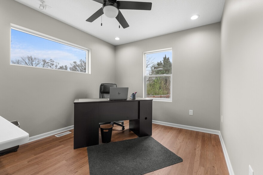 More Photos Of 705 E 23rd St S, Independence Office For Sale