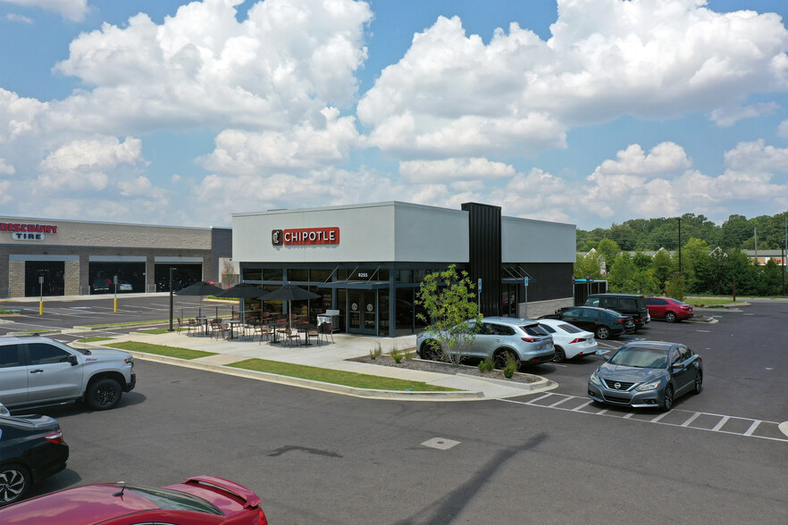 Primary Photo Of 3194 Henry St, Norton Shores Fast Food For Sale