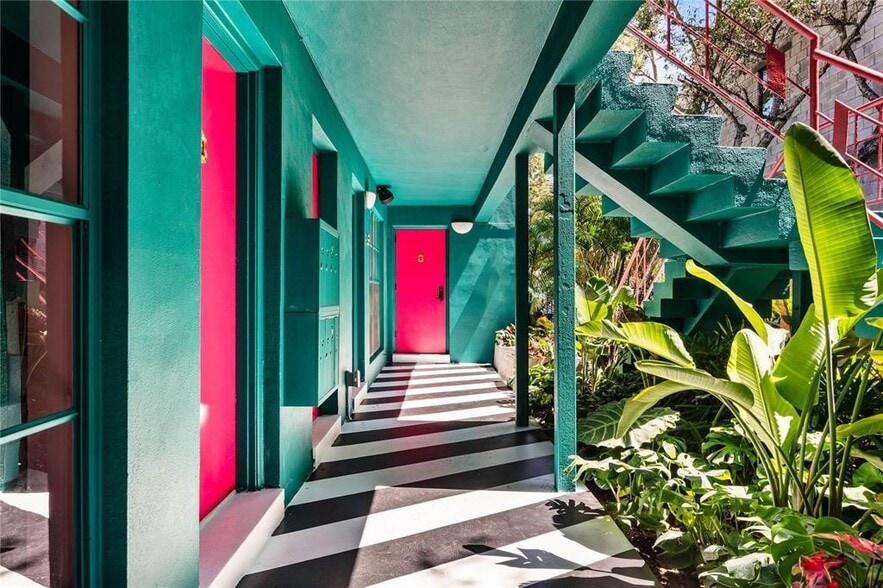 More Photos Of 1007 SE 2nd Ct, Fort Lauderdale Apartments For Sale