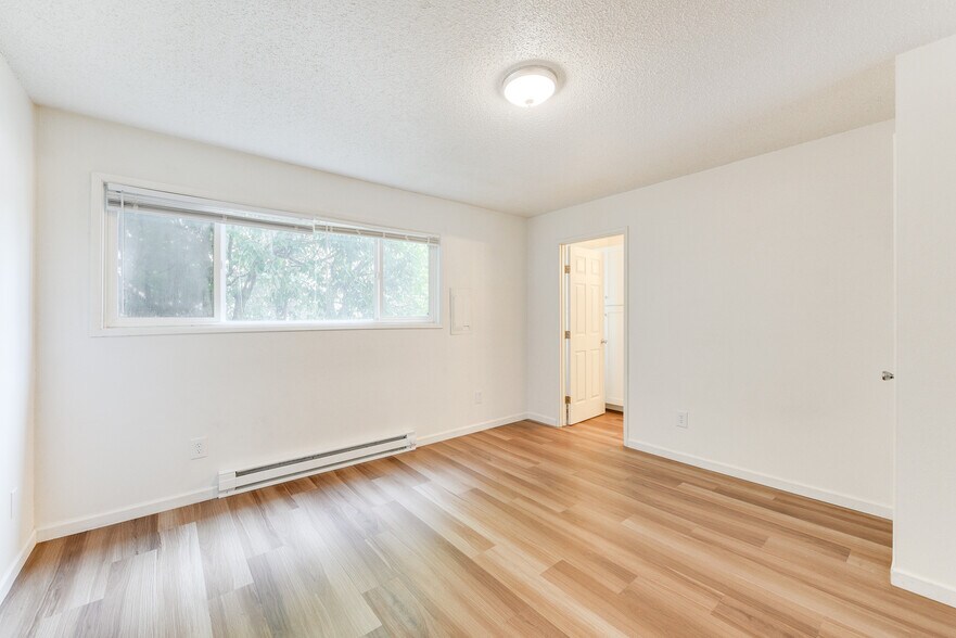 More Photos Of 4633 SW Huber St, Portland Apartments For Sale