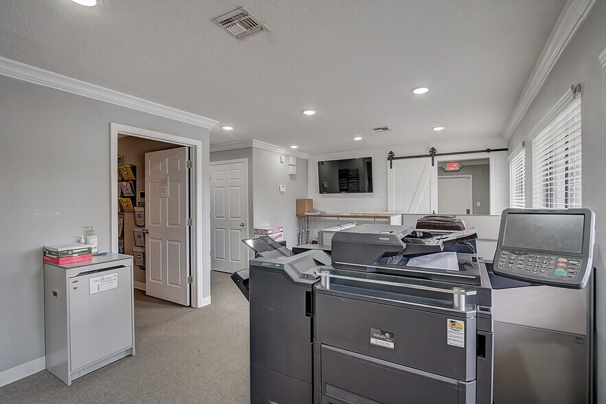 More Photos Of 201 W SR 434, Winter Springs Medical For Lease
