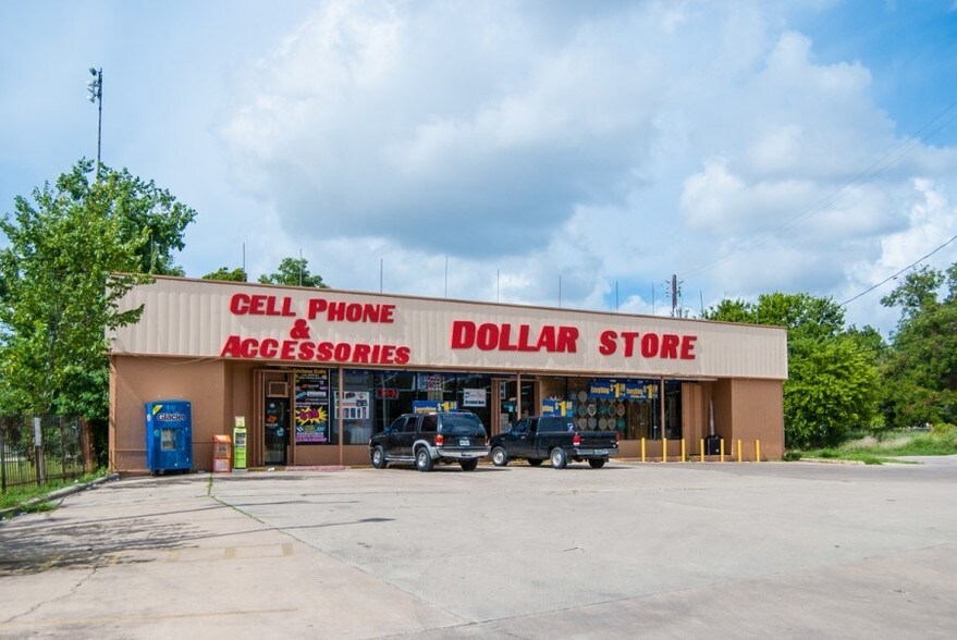 More Photos Of 4906 Harrisburg Blvd, Houston Storefront For Lease