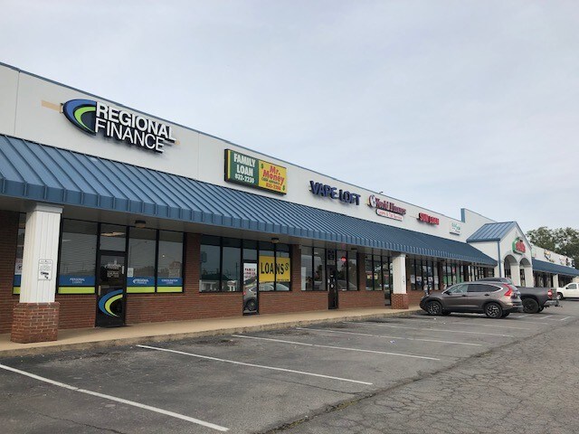 More Photos Of 1225 Snow St, Oxford Freestanding For Lease