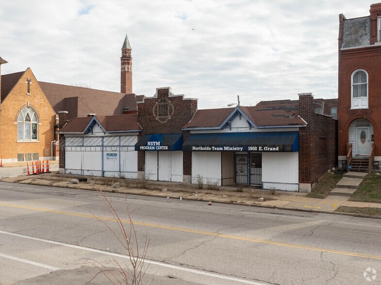 Primary Photo Of 1908 E Grand Blvd, Saint Louis Office Residential For Sale