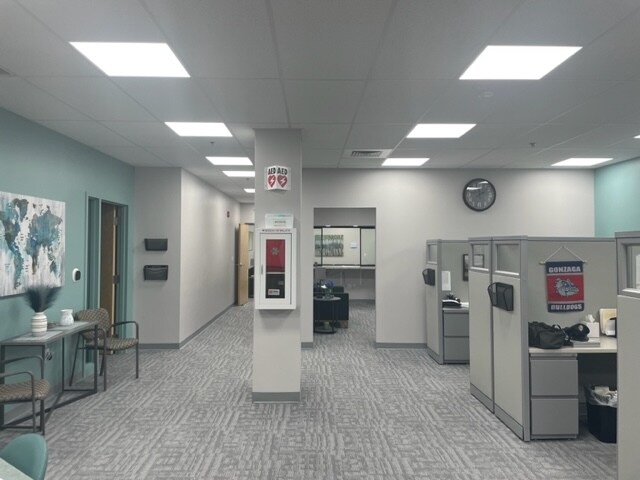 More Photos Of 101 Munson St, Greenfield Medical For Lease