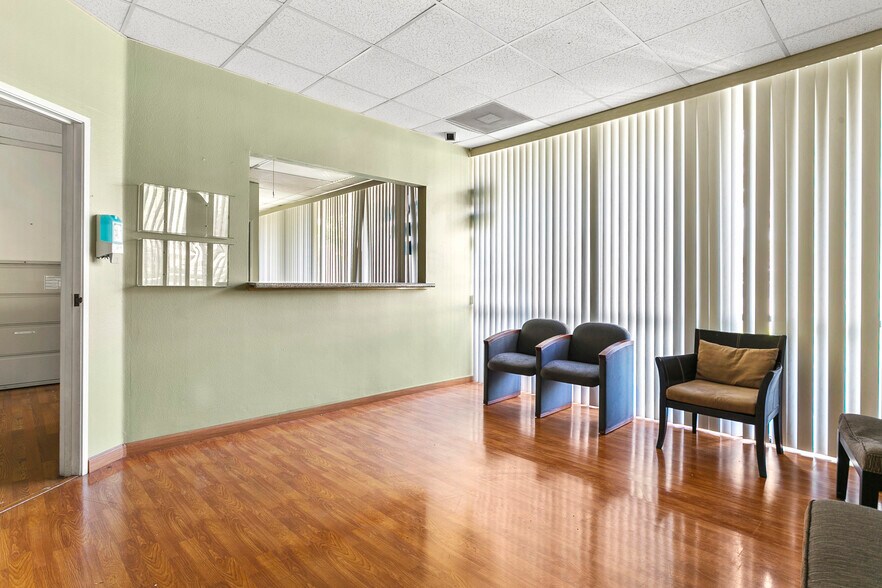 More Photos Of 930 W Foothill Blvd, Upland Medical For Sale