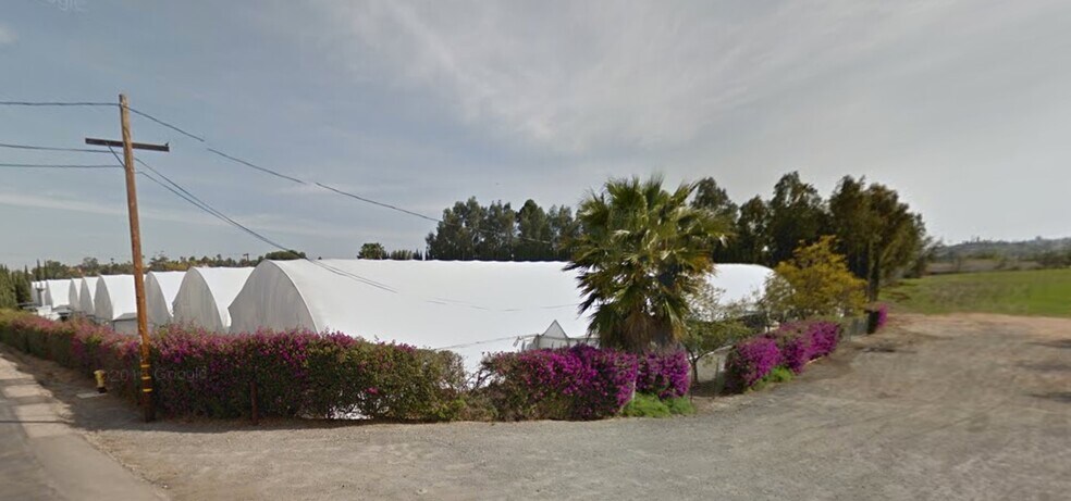 More Photos Of 501 Osborne St, Vista Winery Vineyard For Sale