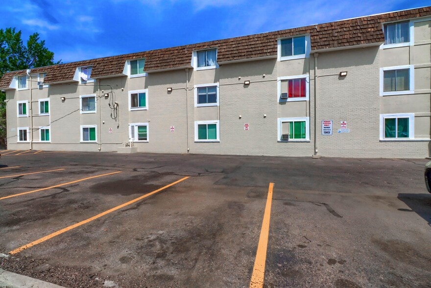 More Photos Of 11948 E 17th Ave, Aurora Apartments For Sale
