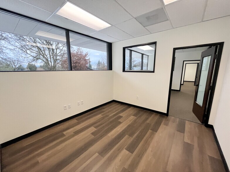 More Photos Of 1900 Hines St SE, Salem Office For Lease