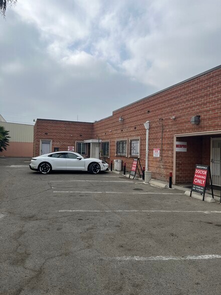 More Photos Of 5860-5862 Avalon Blvd, Los Angeles Medical For Lease