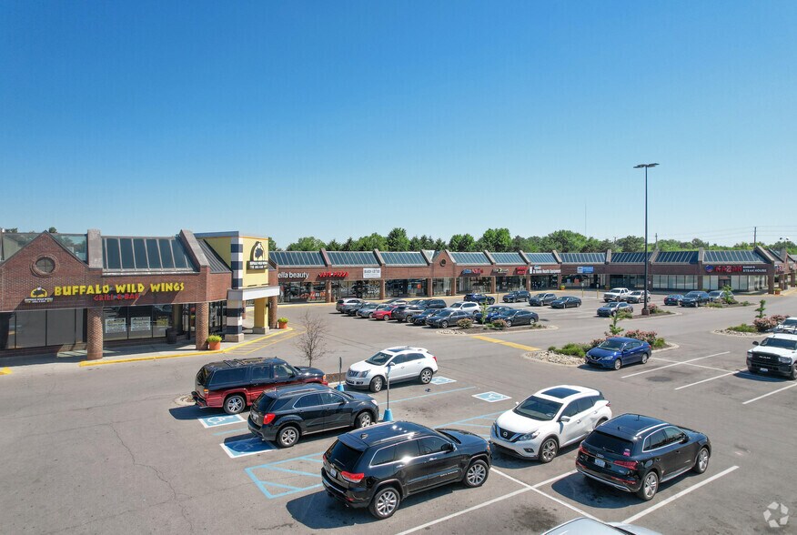 More Photos Of 2402-2670-0 Lake Circle Dr, Indianapolis Unknown For Lease