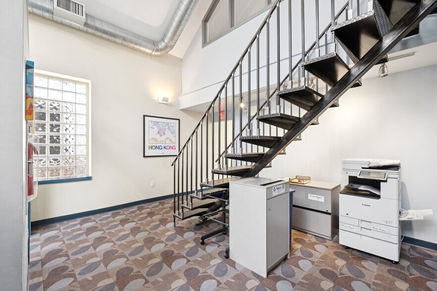 More Photos Of , Narberth Office For Sale