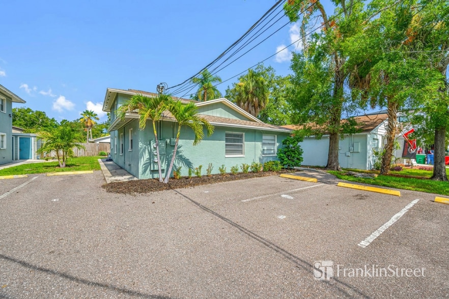 More Photos Of 6829 S Desoto St, Tampa Apartments For Sale