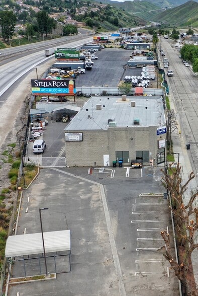 More Photos Of 32203 Castaic Rd, Castaic Freestanding For Lease