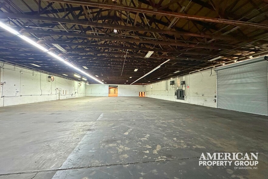 More Photos Of 1227-1231 Hardin Ave, Sarasota Warehouse For Sale