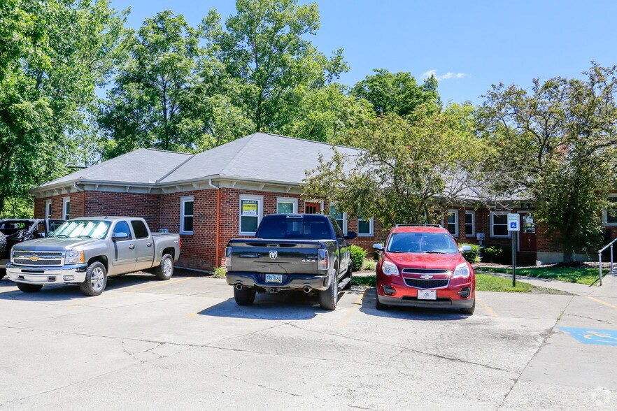 More Photos Of 6936-6948 Tylersville Rd, West Chester Medical For Sale