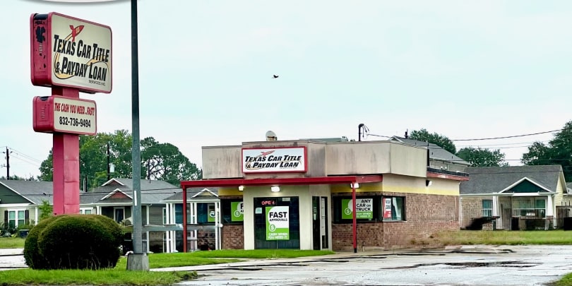 Primary Photo Of 2519 S Main St, Pearland Fast Food For Sale