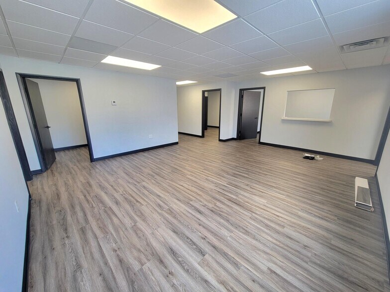 More Photos Of 7725 Broadway, Merrillville Medical For Lease