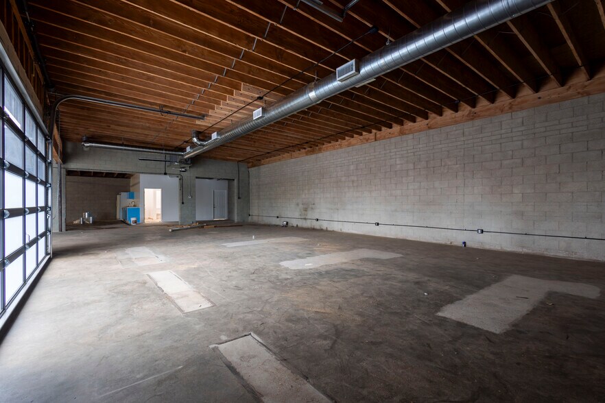 More Photos Of 8651-8655 Washington Blvd, Los Angeles Auto Repair For Lease