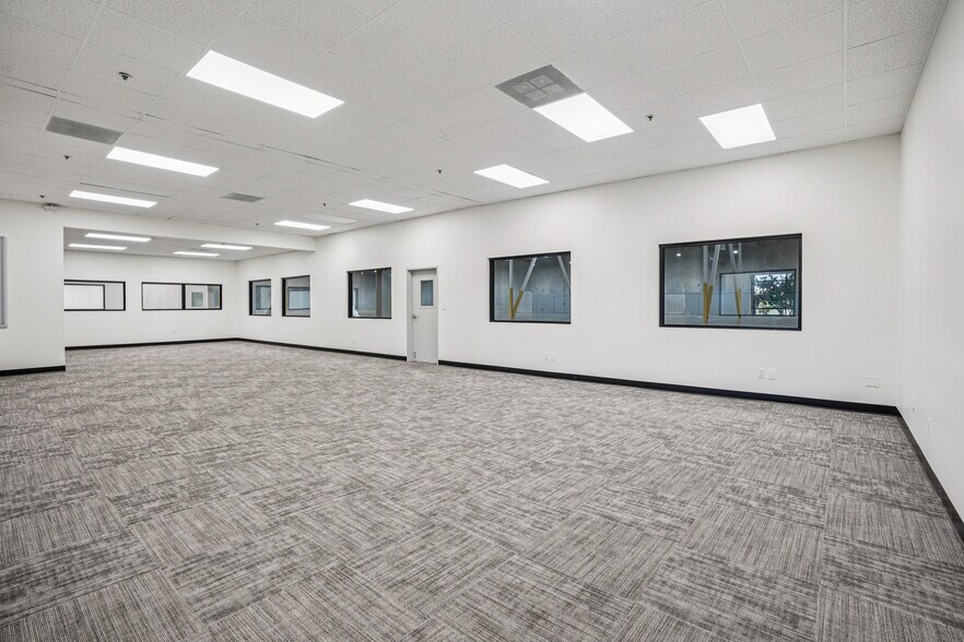 More Photos Of 2700 Sequoia Dr, South Gate Warehouse For Lease