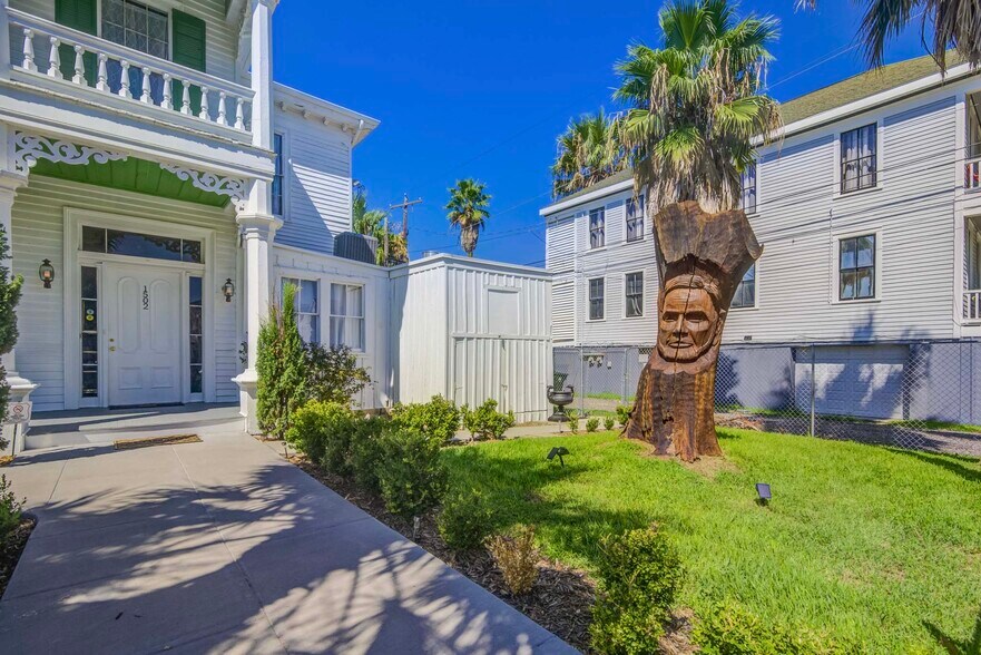 More Photos Of 1502 Market St, Galveston Hospitality For Sale