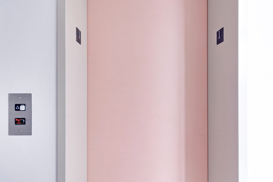 More Photos Of 3120 Collins Ferry Rd, Morgantown Medical For Sale