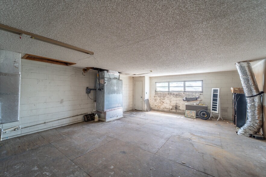 More Photos Of 1412 N Magnolia Ave, Ocala Restaurant For Sale