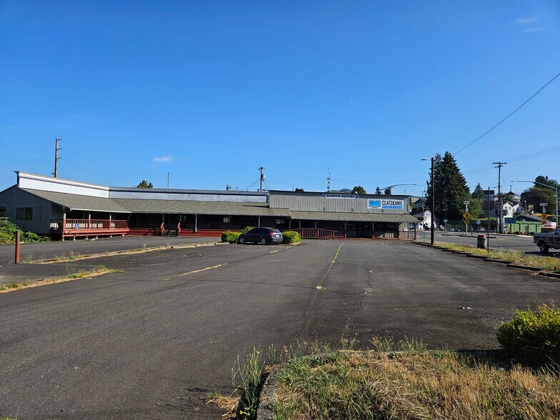 Primary Photo Of 350 W Columbia River Hwy, Clatskanie General Retail For Sale