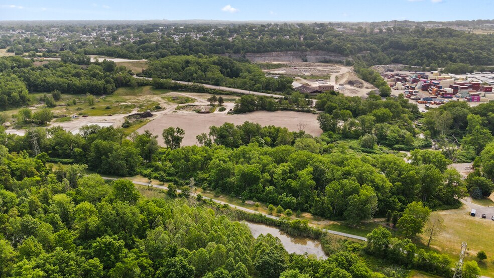 More Photos Of 5000 Warner Rd, Garfield Heights Land For Sale