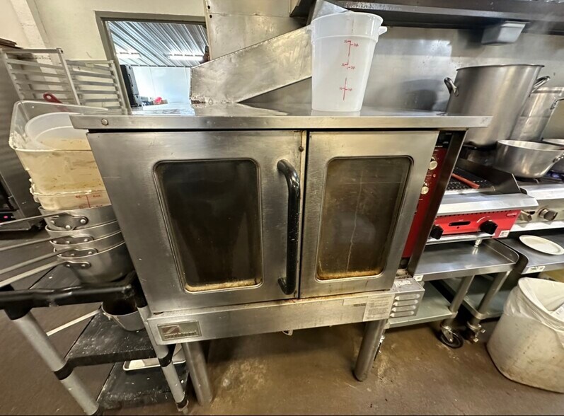 More Photos Of 524 S Dawson St, Meeker General Retail For Sale