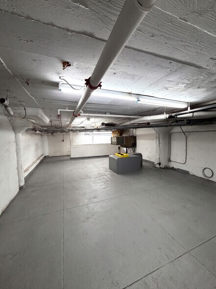 More Photos Of 306 E 9th St, Los Angeles Apartments For Lease