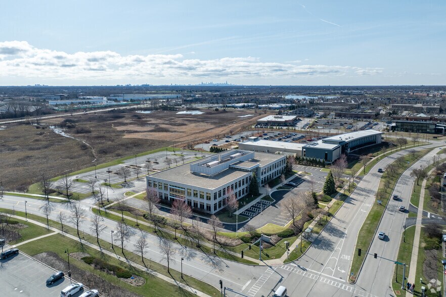 More Photos Of 2601 Patriot Blvd, Glenview Office For Lease