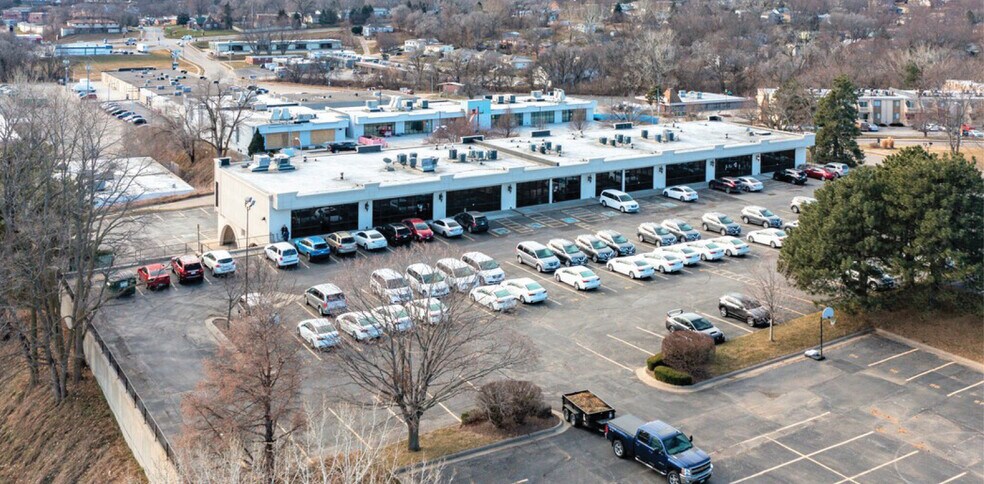 More Photos Of 9218 Bedford Ave, Omaha Office For Sale