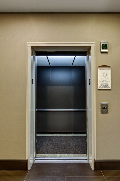 More Photos Of 101 Laurel Rd, Voorhees Office For Lease