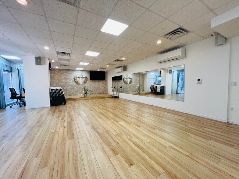 More Photos Of 143-26 41st Ave, Flushing Apartments For Sale