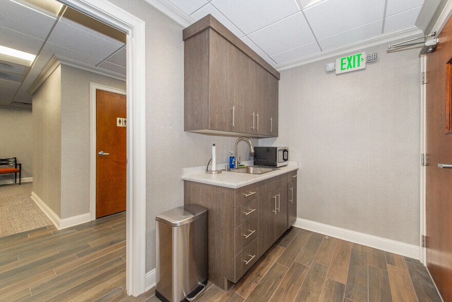 More Photos Of 115 Route 46, Mountain Lakes Office For Sale