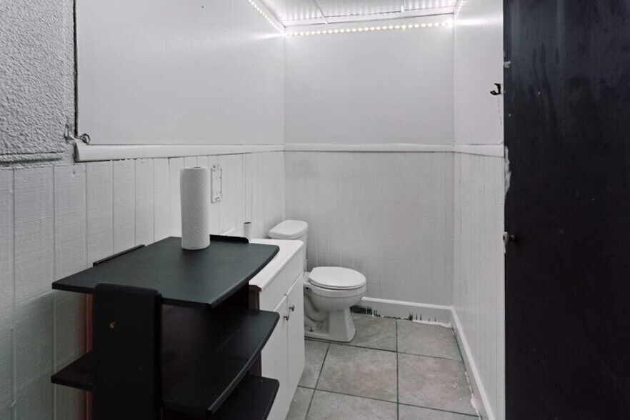 More Photos Of 3502 Upton Ave, Toledo Multifamily For Sale