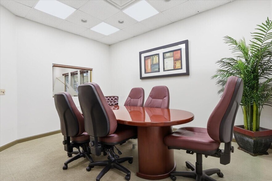 More Photos Of 6170 Ridgeview Ct, Reno Office For Lease