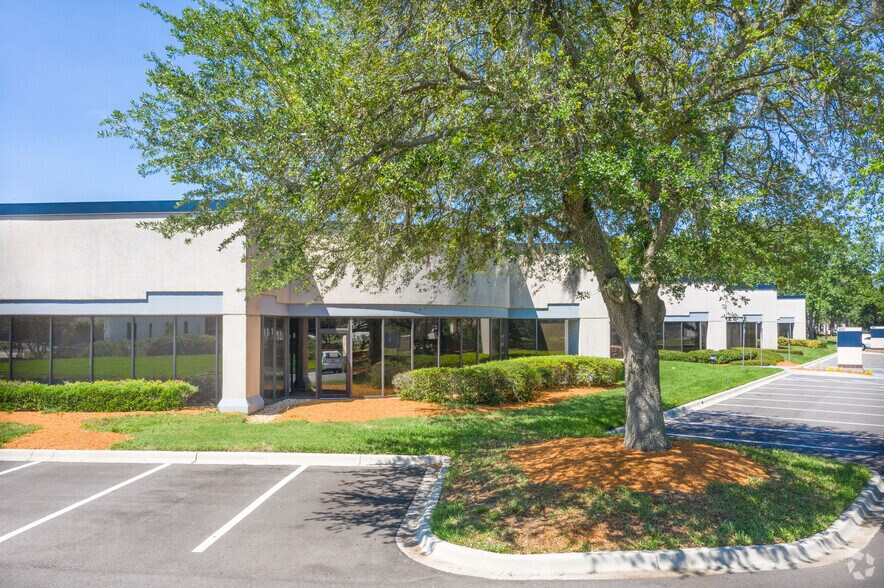 More Photos Of , Jacksonville Office For Sale