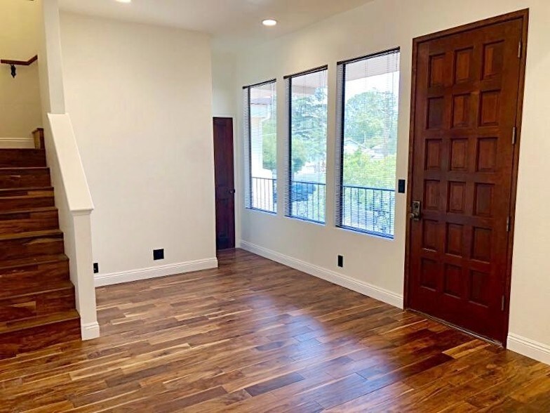 More Photos Of 1610 Oak St, Solvang Office For Lease