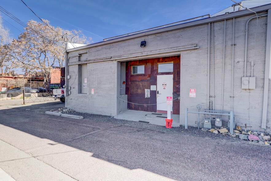 More Photos Of 222 1/2 S Montezuma St, Prescott Industrial For Lease