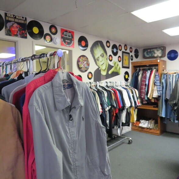 More Photos Of 210-212 W Main St, Santa Maria Storefront Retail Office For Sale