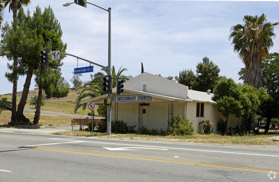 More Photos Of 30830 Riverside Dr, Lake Elsinore Religious Facility For Sale