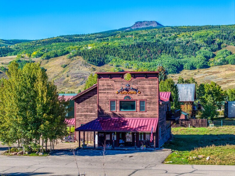 More Photos Of 81 Gillaspey Ave, Crested Butte General Retail For Sale