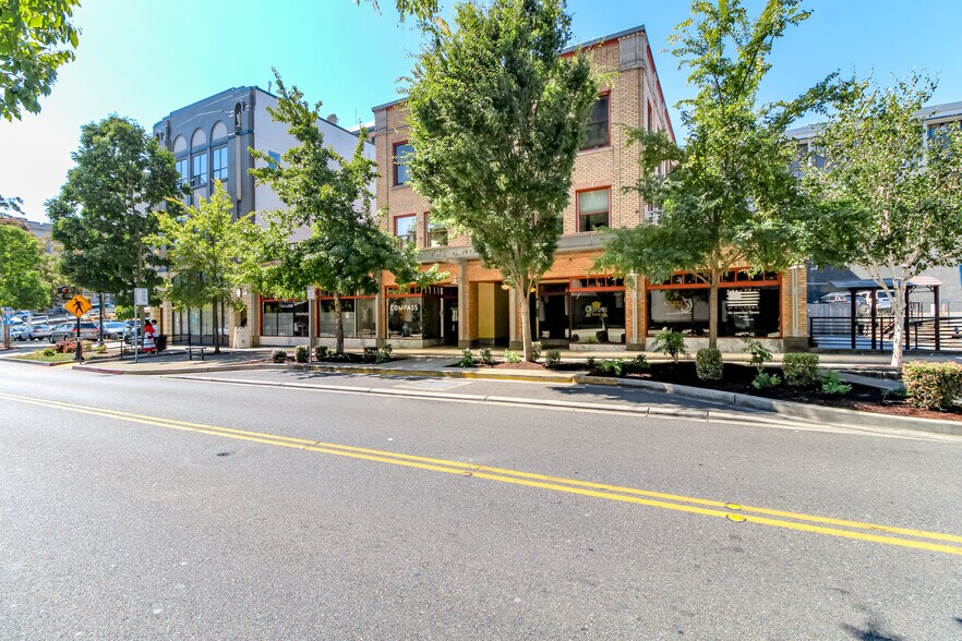 More Photos Of 744 Market St, Tacoma Apartments For Lease